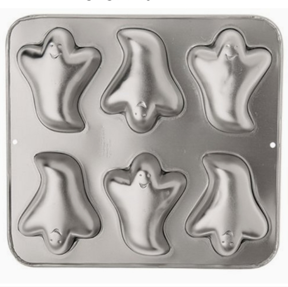 Wilton Mini Ghost Halloween Cake Pan
